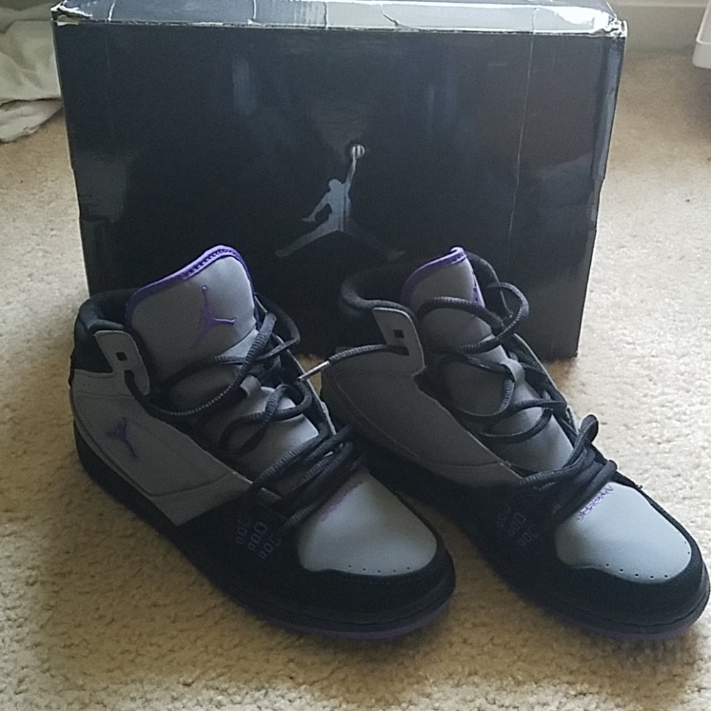 Girls Jordan 1